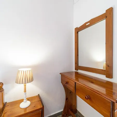 Arianna Ground Floor 7 Apartment *